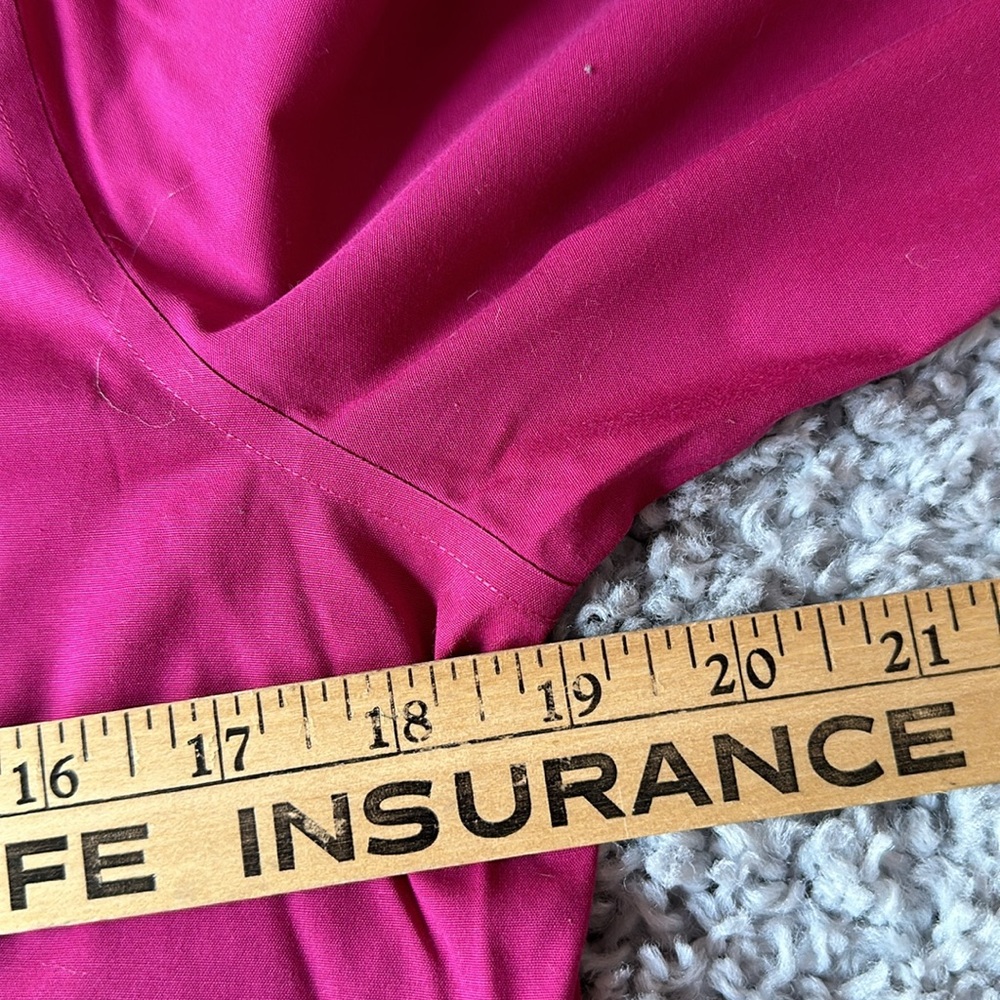 Talbots Women’s Fushia Button Down Shirt Size 8 - Picture 5 of 6